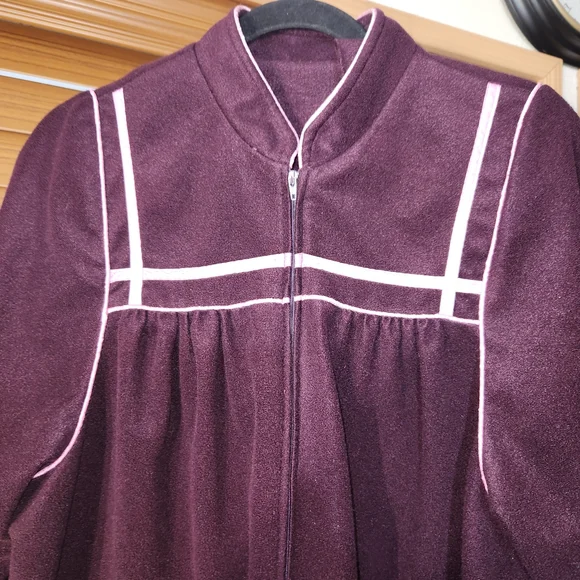 💜Purple Women's Robe Half Zip Snuggly Warm - See Pictures For Measurements - Picture 4 of 9